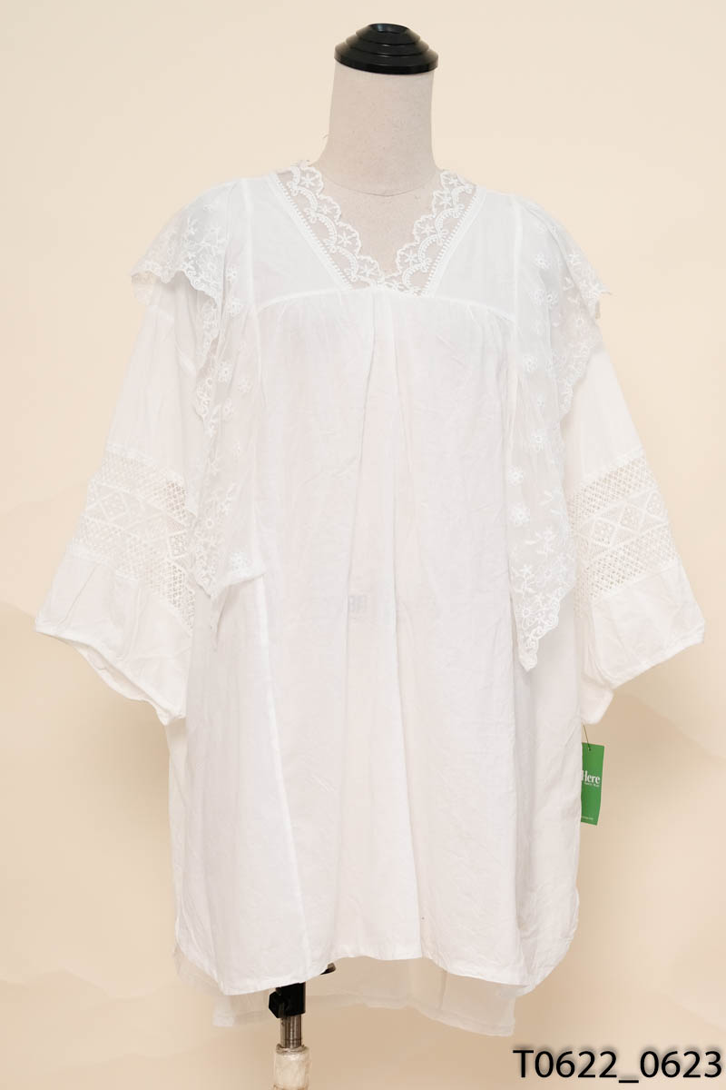 Đầm trắng viền ren