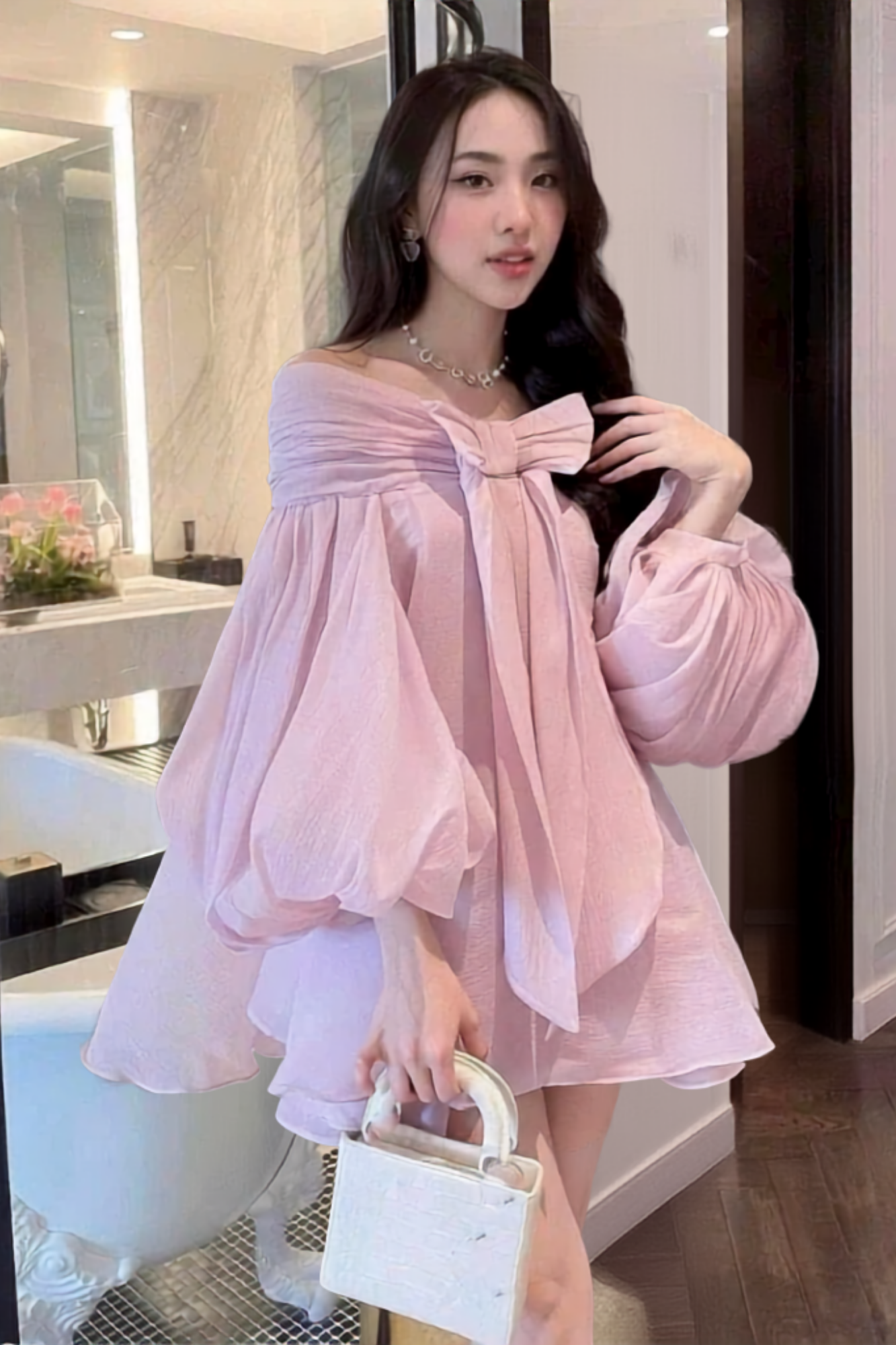 Đầm tím nơ ngực