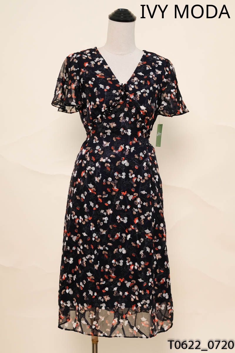 T0622_07206_4 _ Đầm xanh than họa tiết hoa IVY MODA