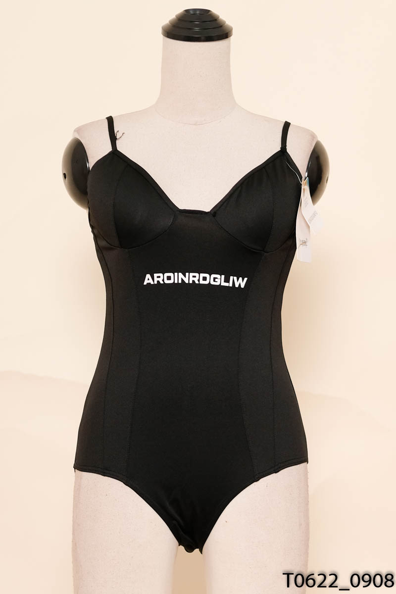 Swimsuits đen 2 dây New Tags