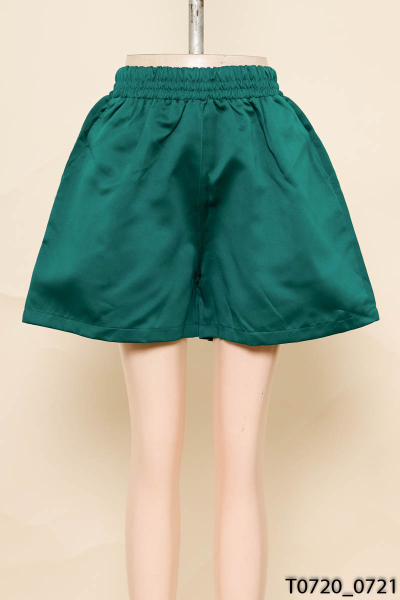 Quần shorts xanh