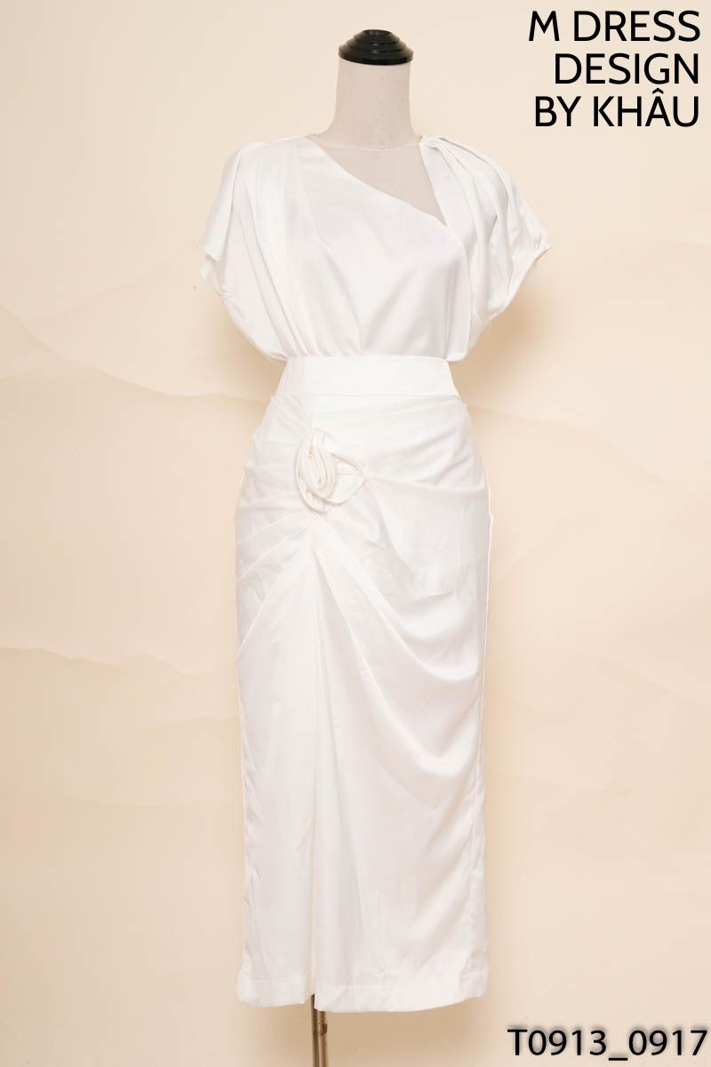 M DRESS DESIGN BY KHÂU- Set áo phối lưới+ chân váy trắng đính hoa New Tags