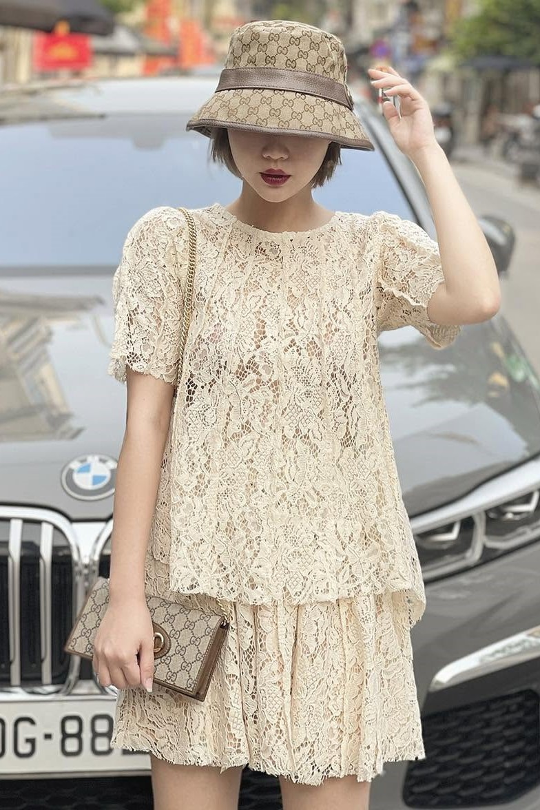 LETRANGER - Set áo be lưới cộc tay + chân váy