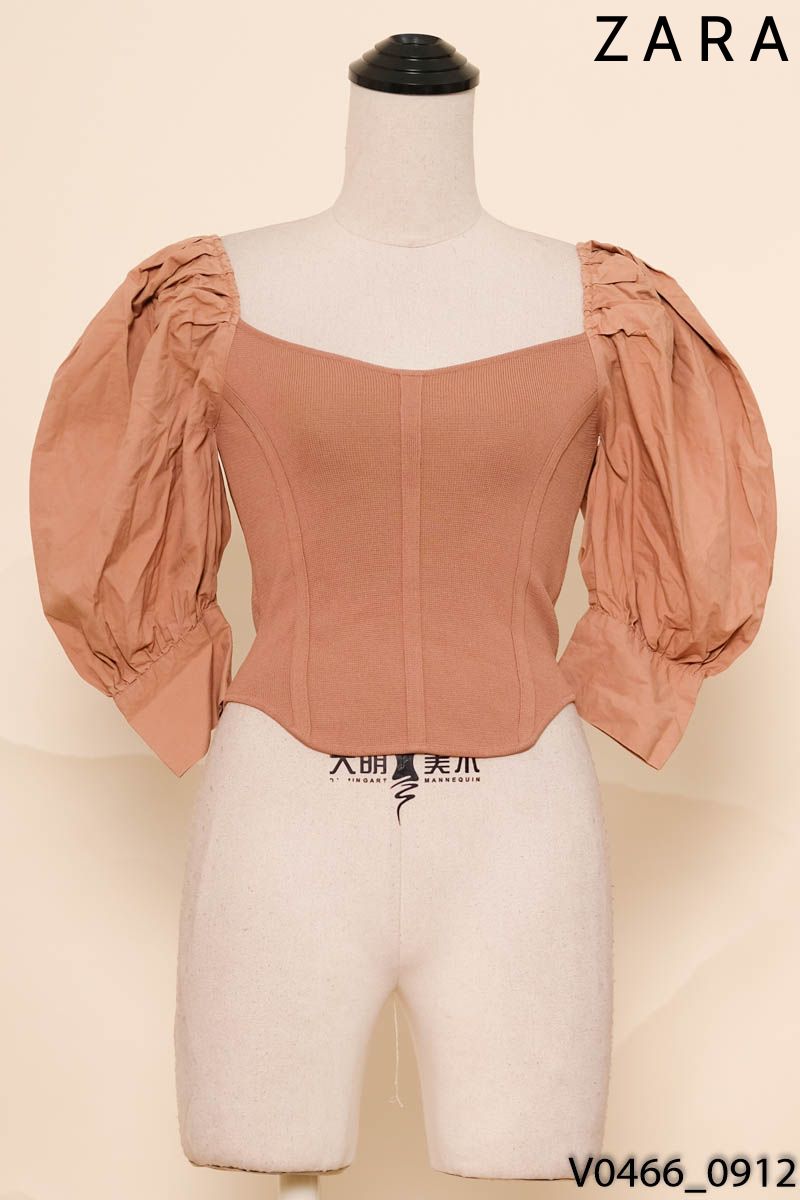 Áo nâu cổ vuông Zara