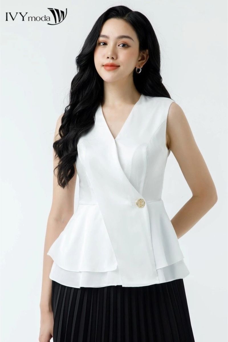 Áo trắng sát nách cổ V Ivy Moda