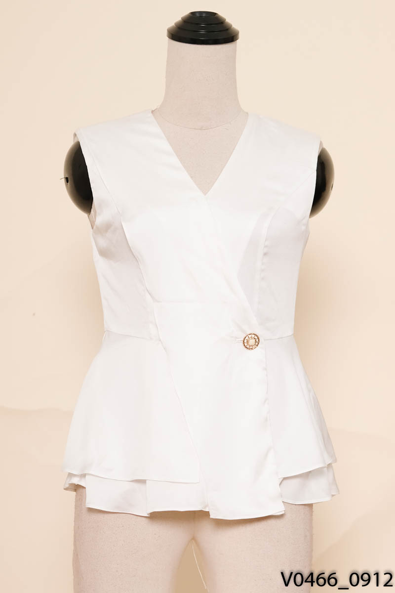 Áo trắng sát nách cổ V Ivy Moda