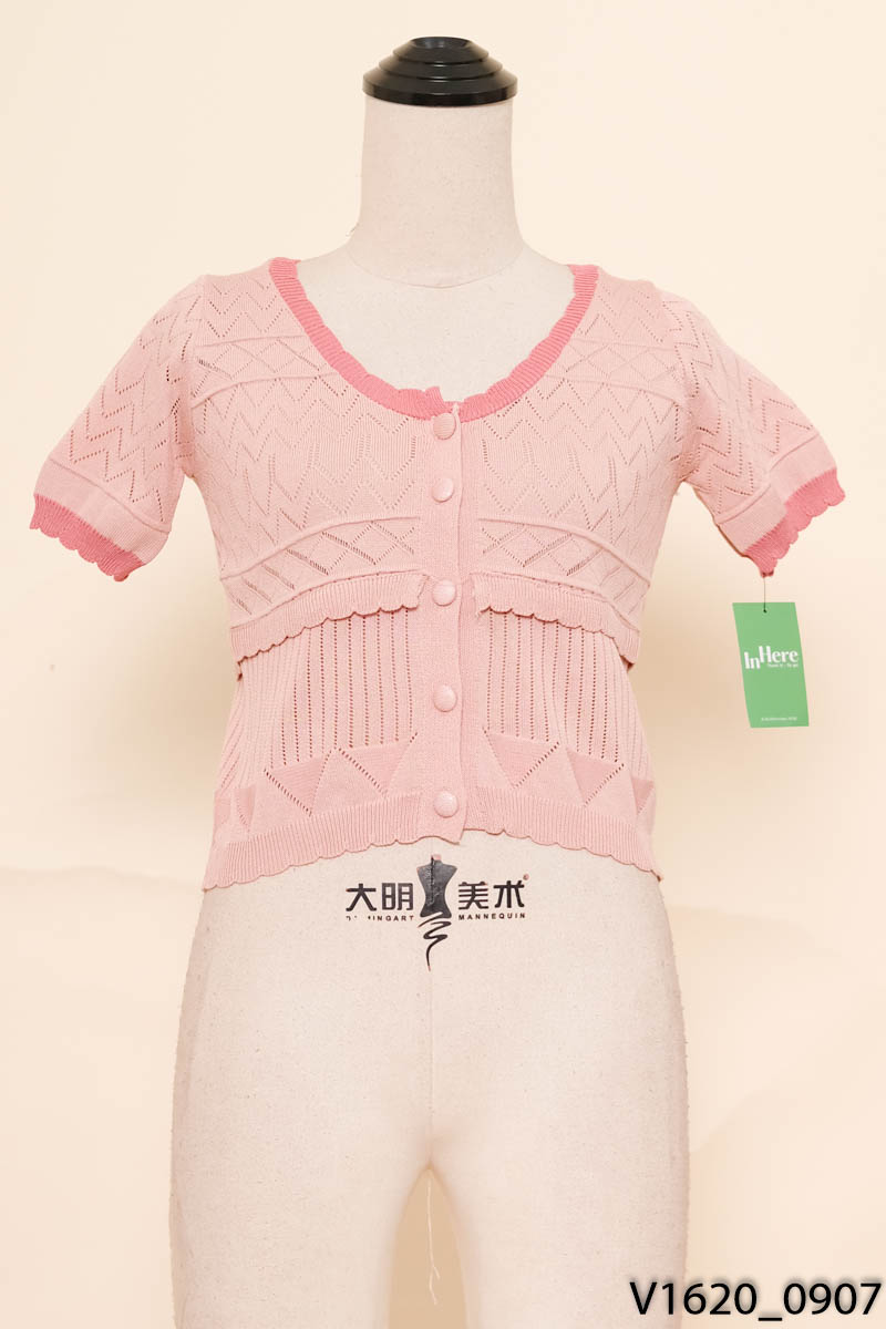 Áo hồng cúc bọc dệt lỗ