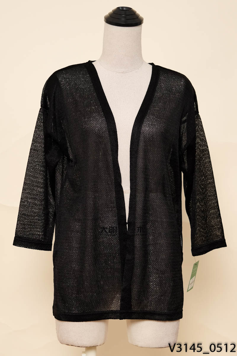 Áo khoác đen lưới tay lỡ New Tags