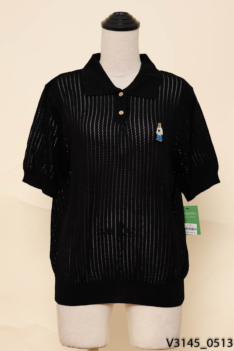 WHO.A.U - Áo polo đen họa tiết gấu