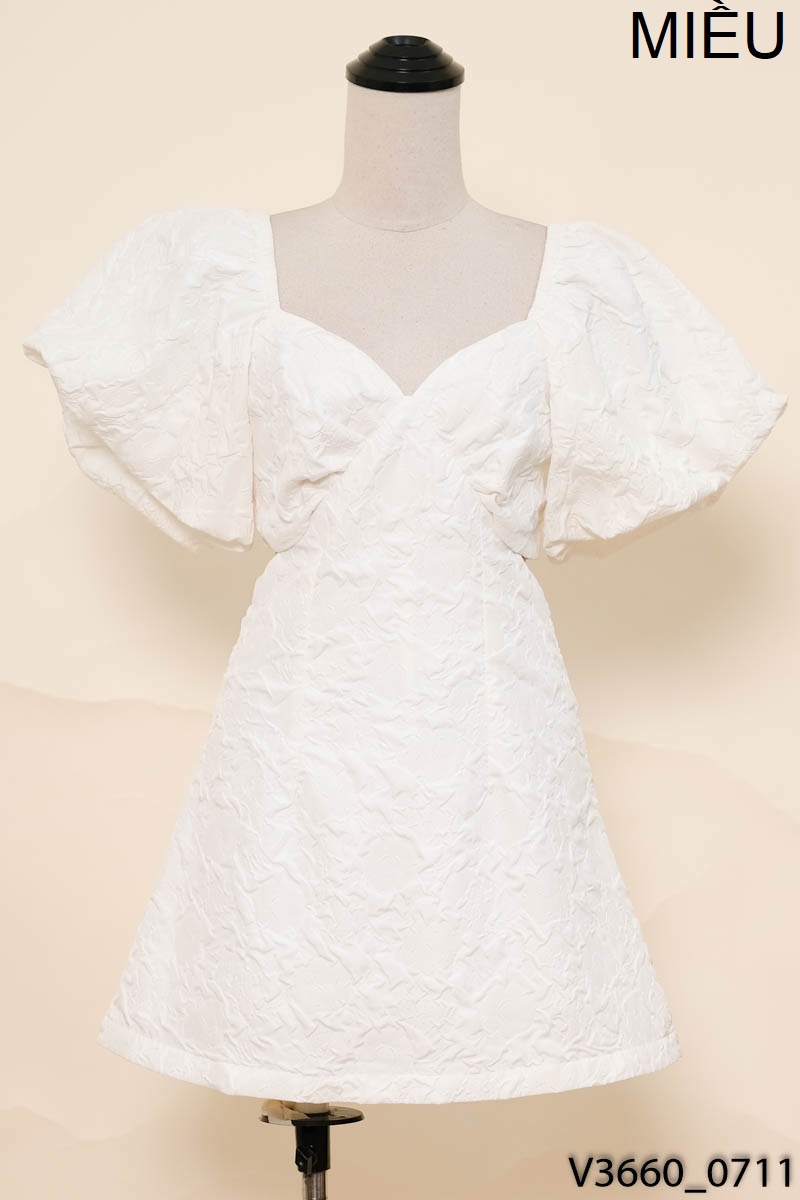 MIỀU - Đầm trắng khoét eo New Tags