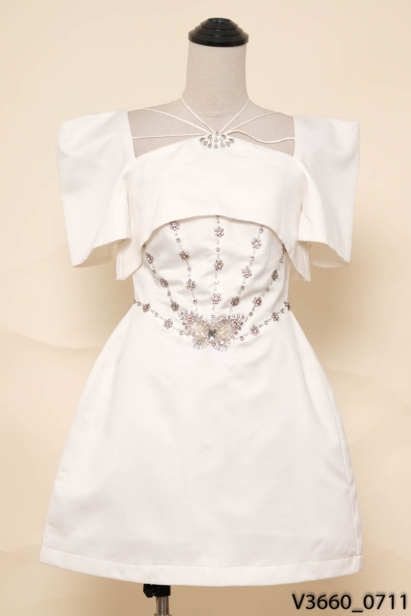 Đầm trắng đính đá New Tags