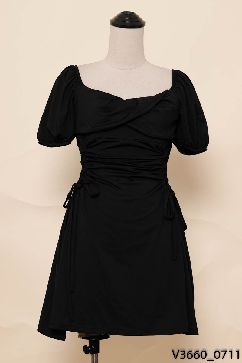 Đầm đen dây tút eo New Tags