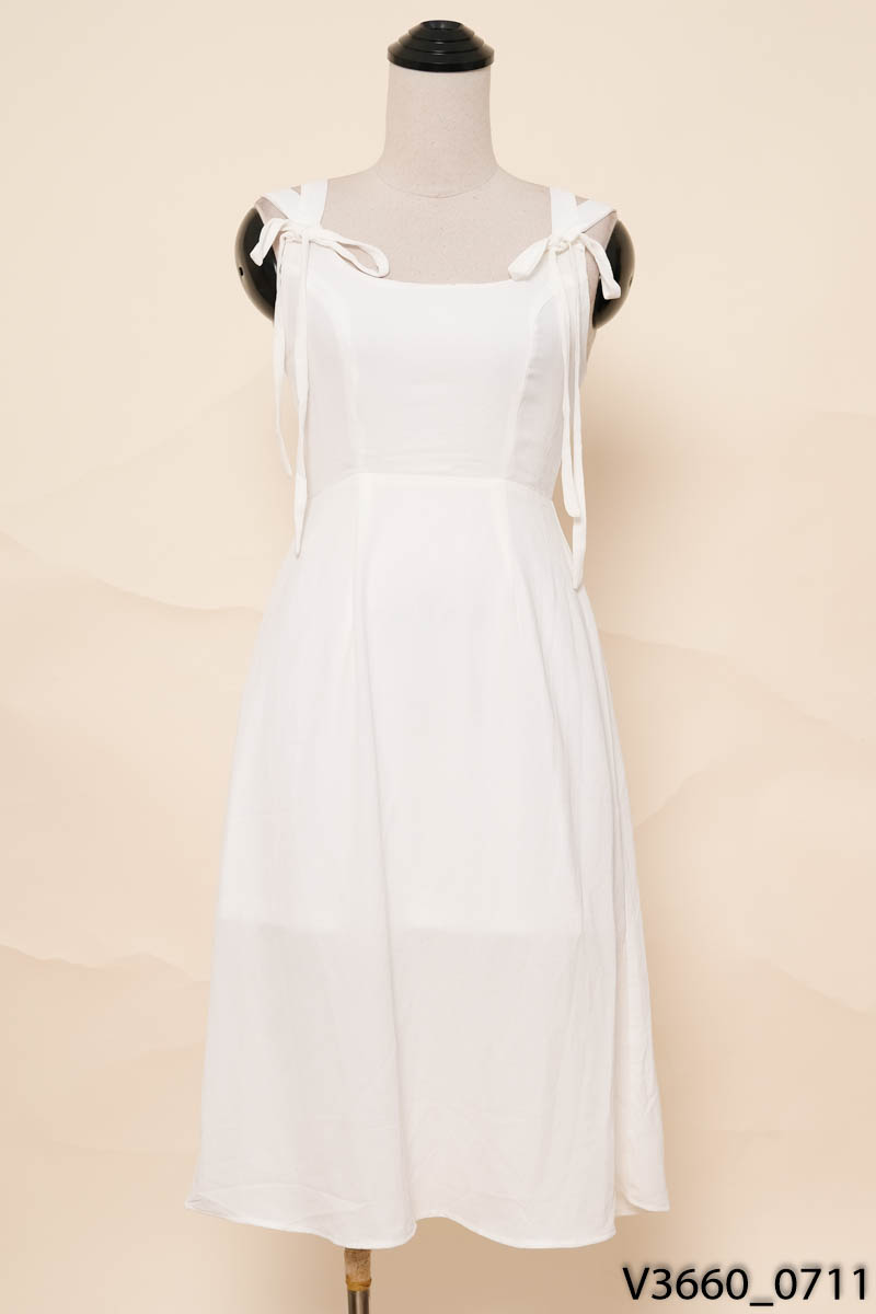 Đầm 2 dây trắng New Tags