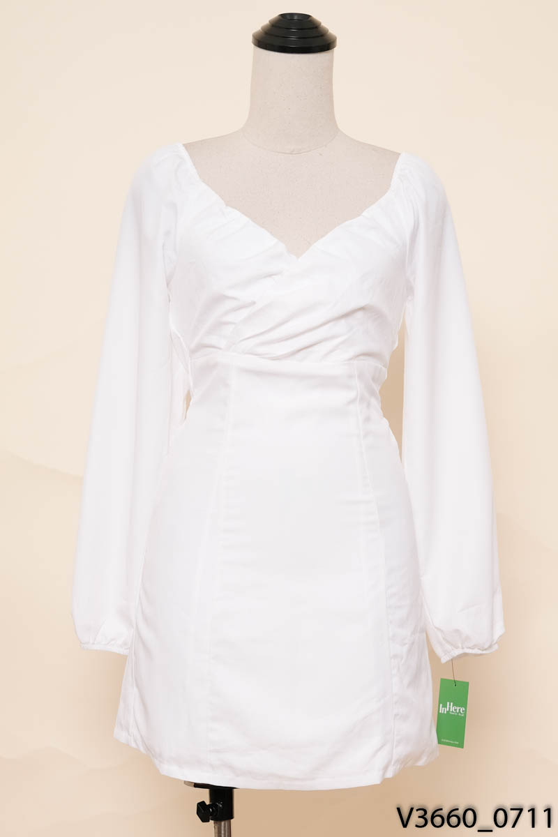 Đầm trắng cổ V bo chun New Tags