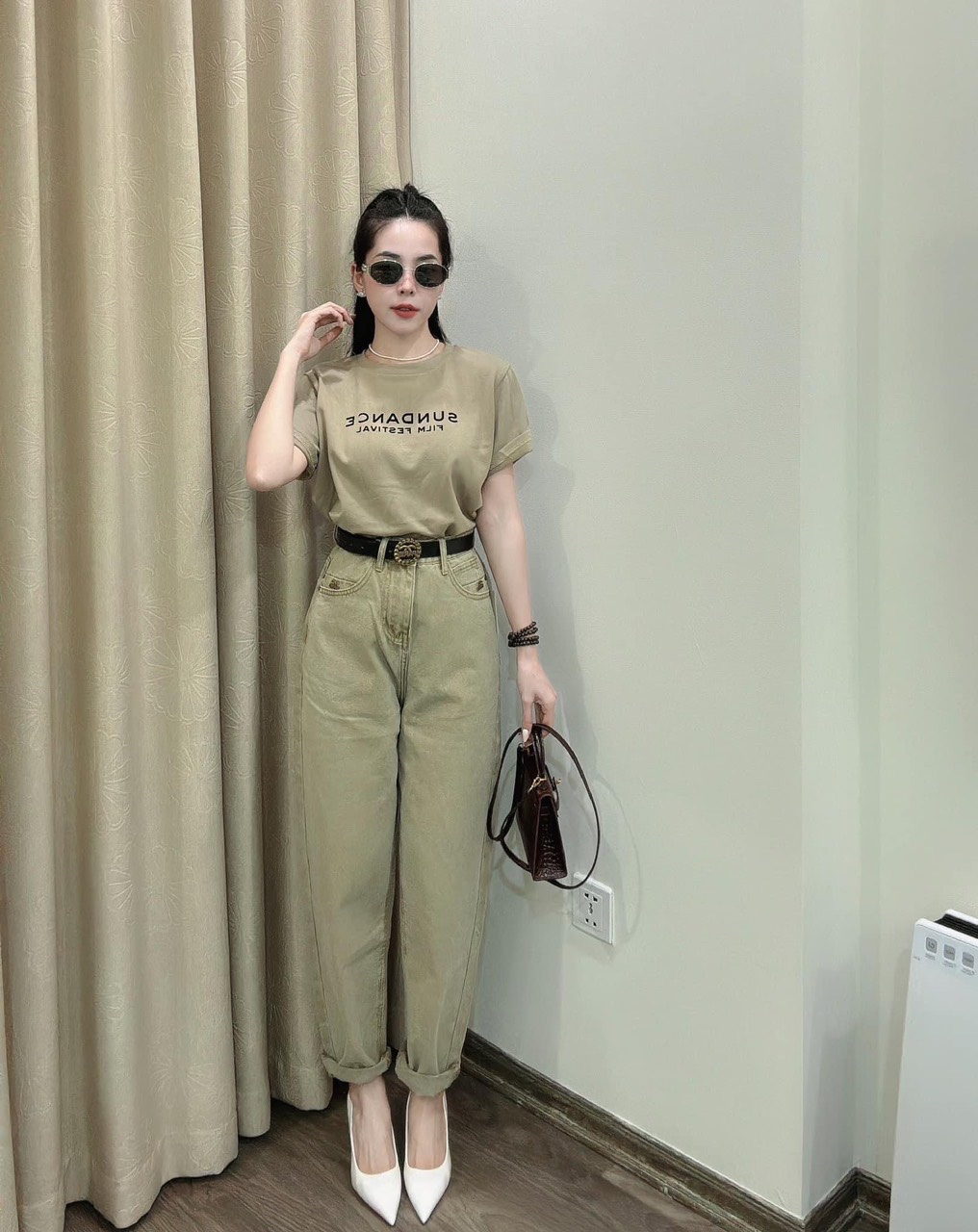 Quần Jean baggy be chữ miu miu