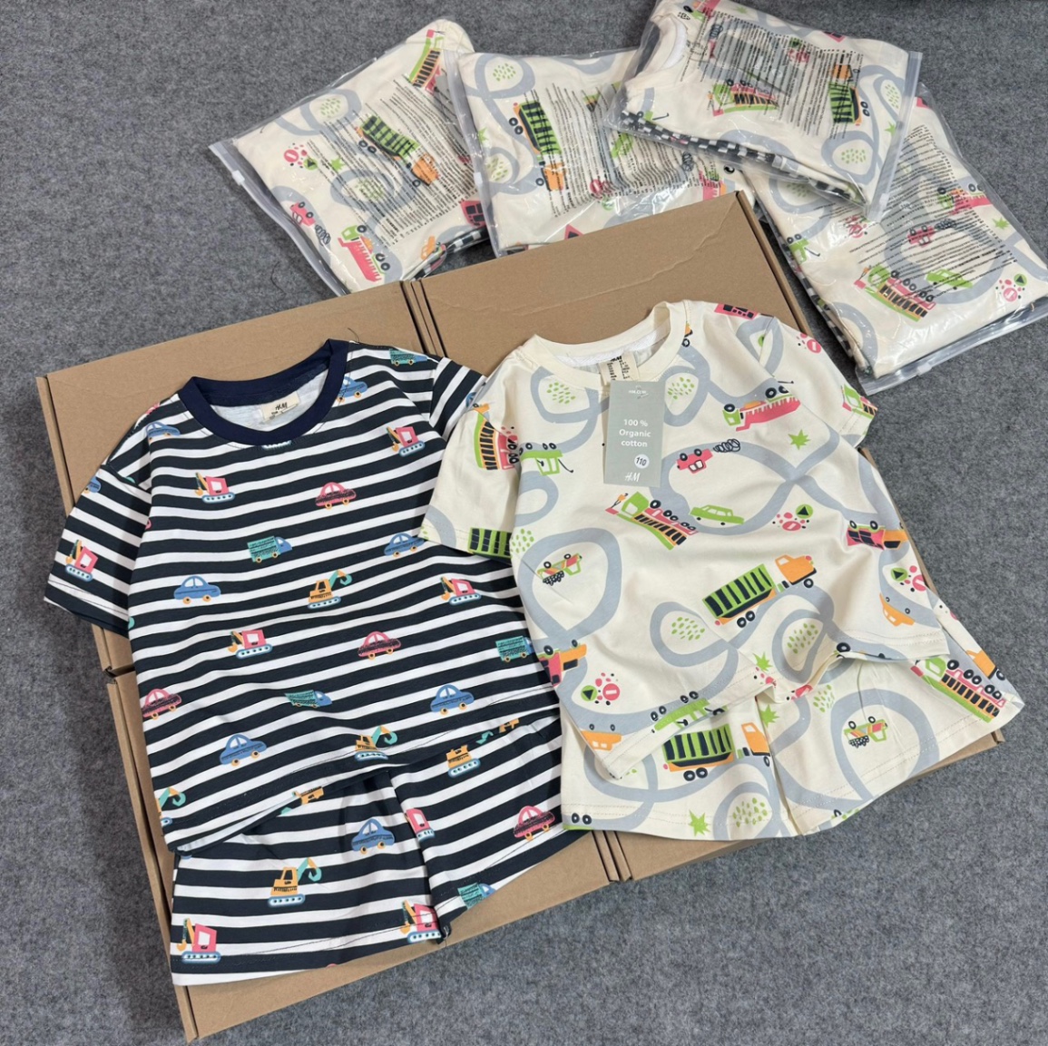 Set 2 bộ đùi cotton oto kẻ than