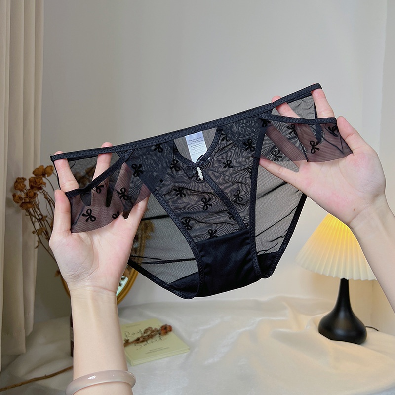 8343-Quần Lót Ren Xuyên Thấu Họa Tiết Thêu – Dáng Low-Waist