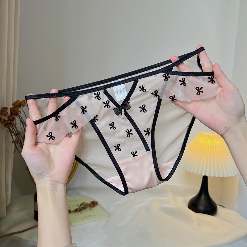 8343-Quần Lót Ren Xuyên Thấu Họa Tiết Thêu – Dáng Low-Waist