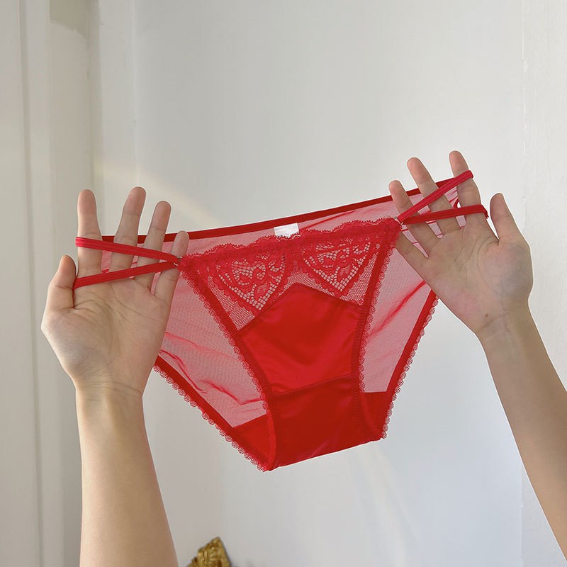 8163- Quần lót trai tim ren sexy