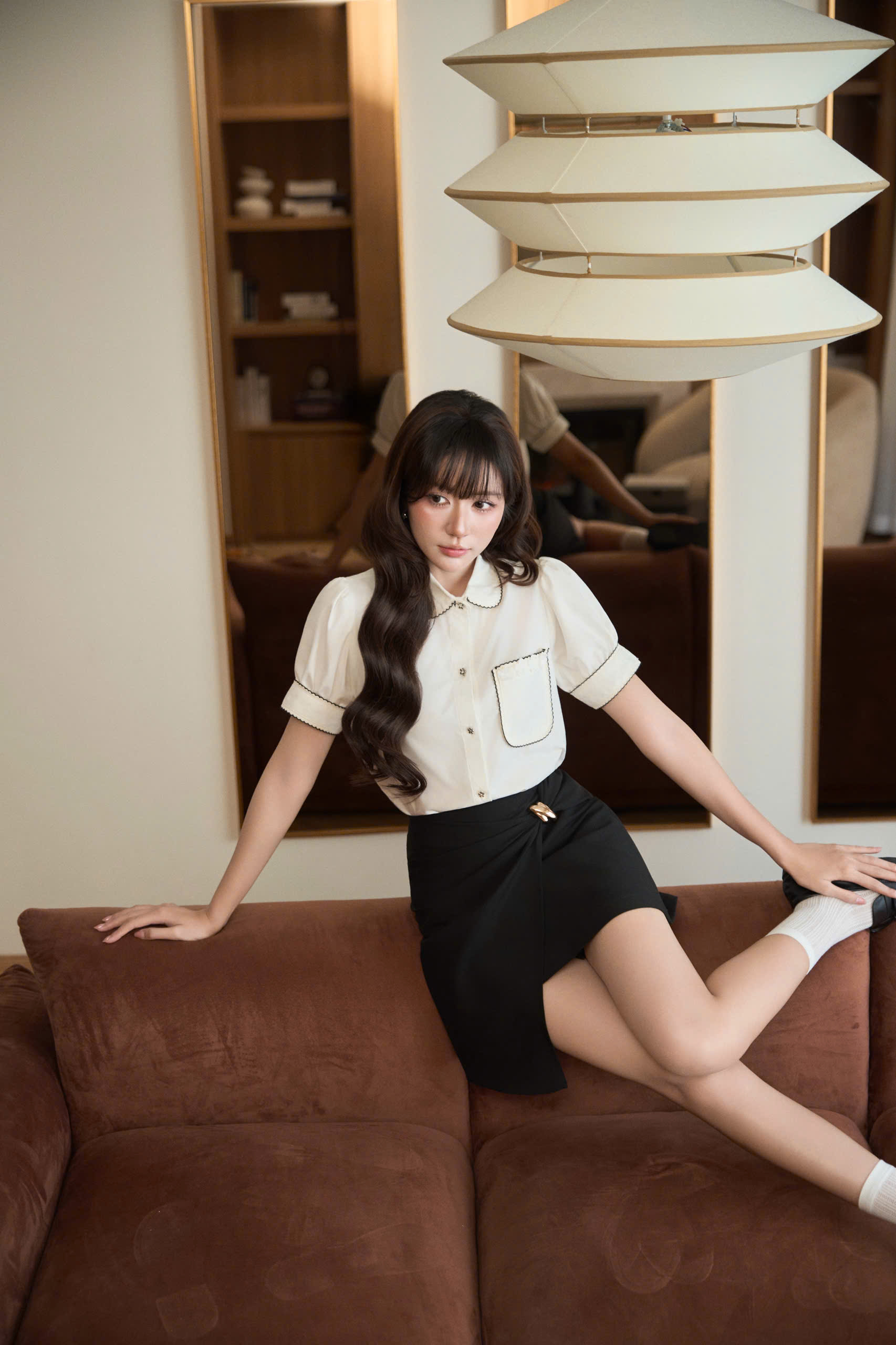 Áo nữ Germe AVNH052604 Yallin Shirt dáng suông,ngực đính hoa nổi HC26A07(Y)
