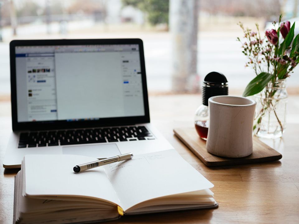 Bansivanphongpham.com chúc mừng ngày doanh nhân việt nam 13-10