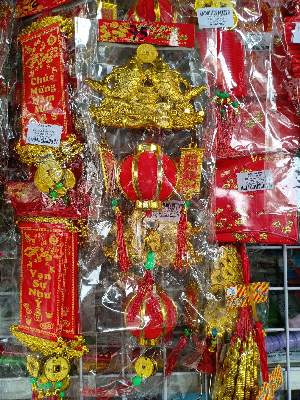 Dây trang trí ngày Tết - Đồ vật không thể thiếu trong nhà