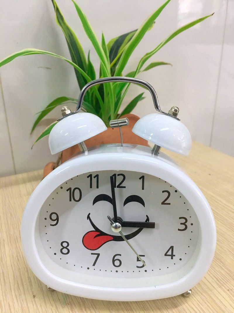 đồng hồ, bán sỉ văn phòng phẩm đồ dùng học tập đà nẵng