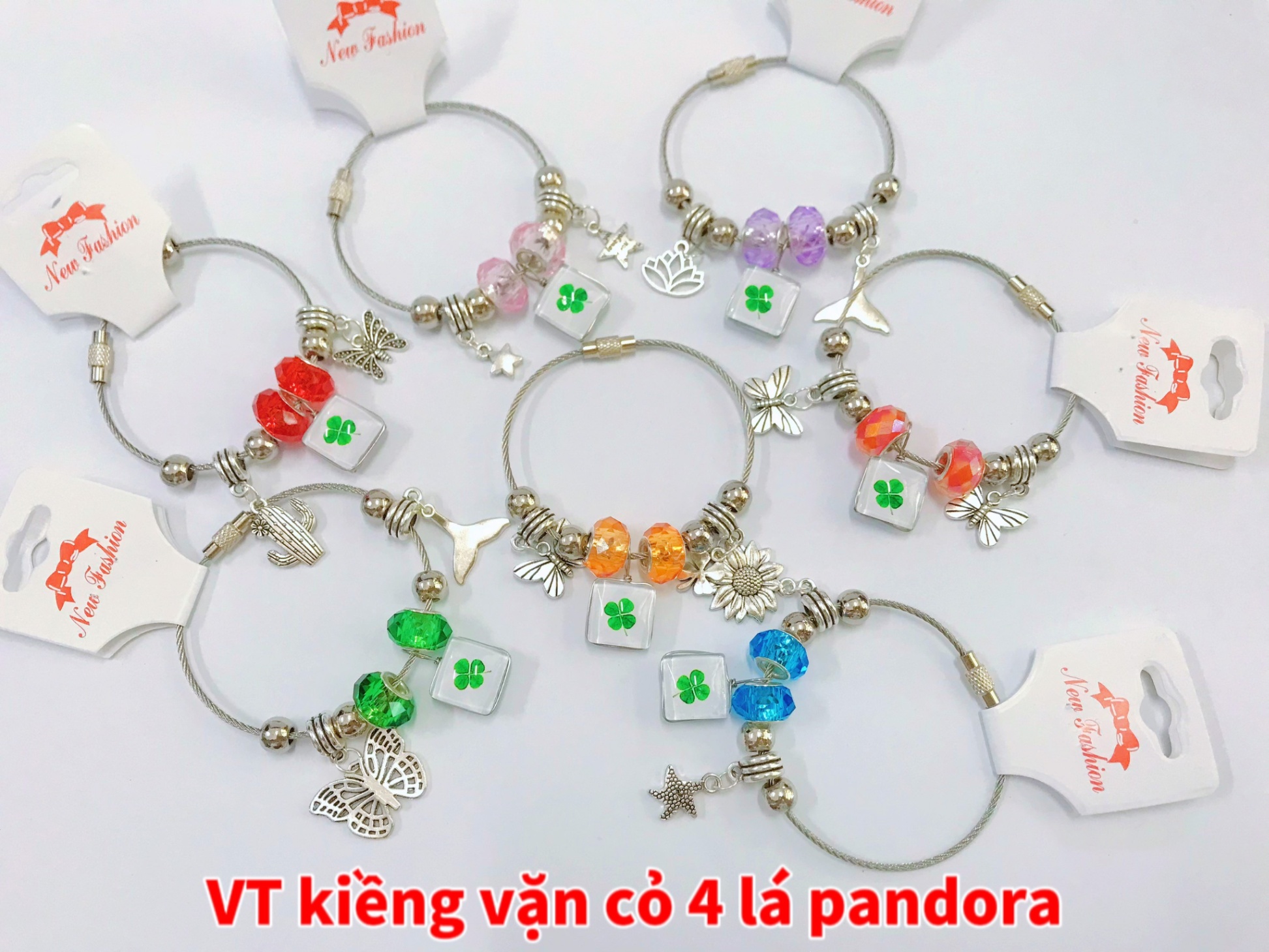 Vòng tay kiềng vặn cỏ 4 lá pandora