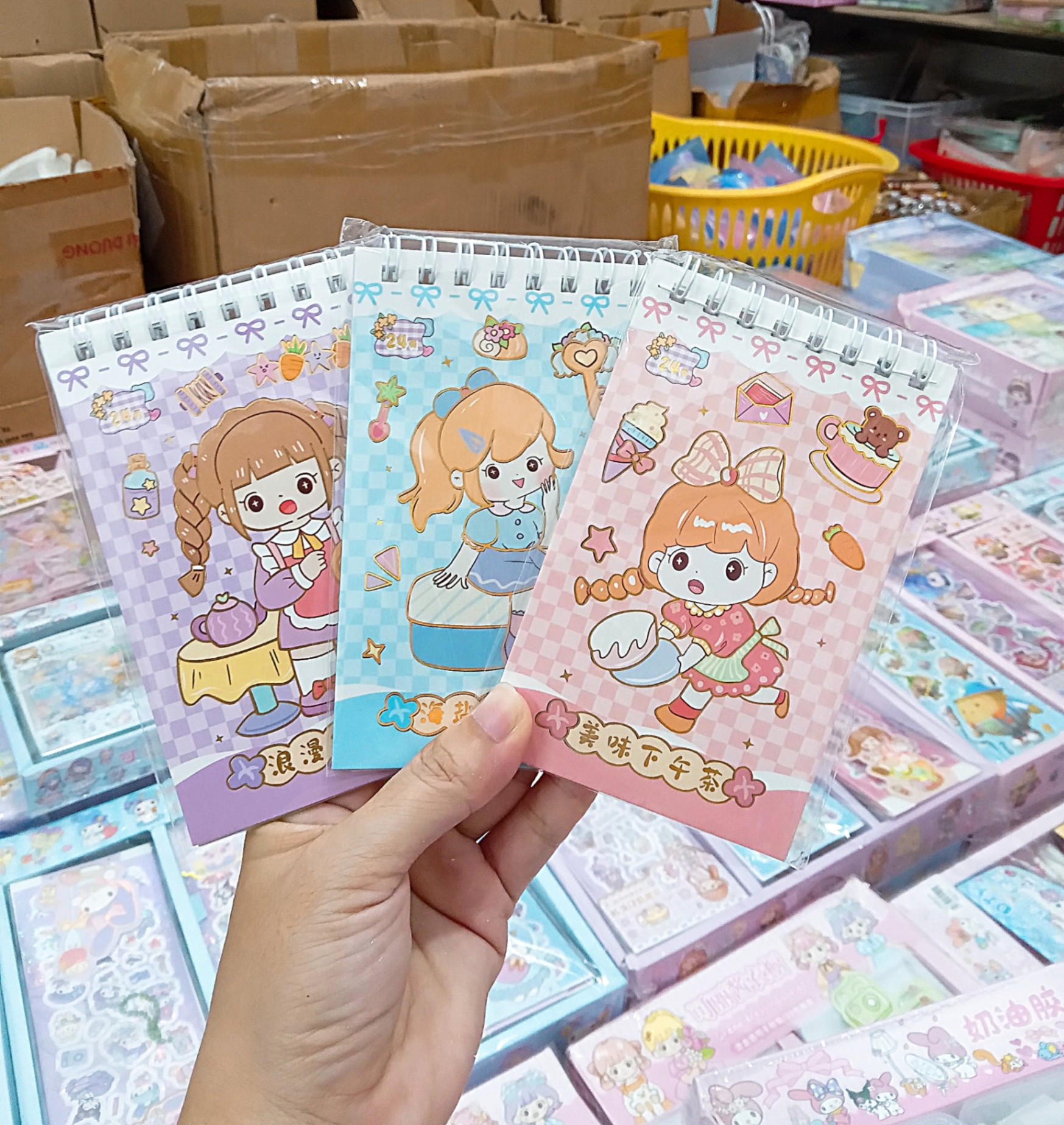 Sticker sổ lò xo SZ/132 (24 tờ cắt được)