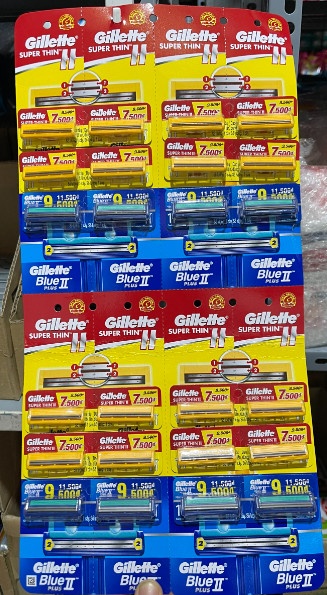 Dao cạo vàng, xanh Gillette ( vỉ 2 cái)