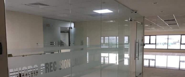 Cửa kính – điểm nhấn cho công trình của bạn