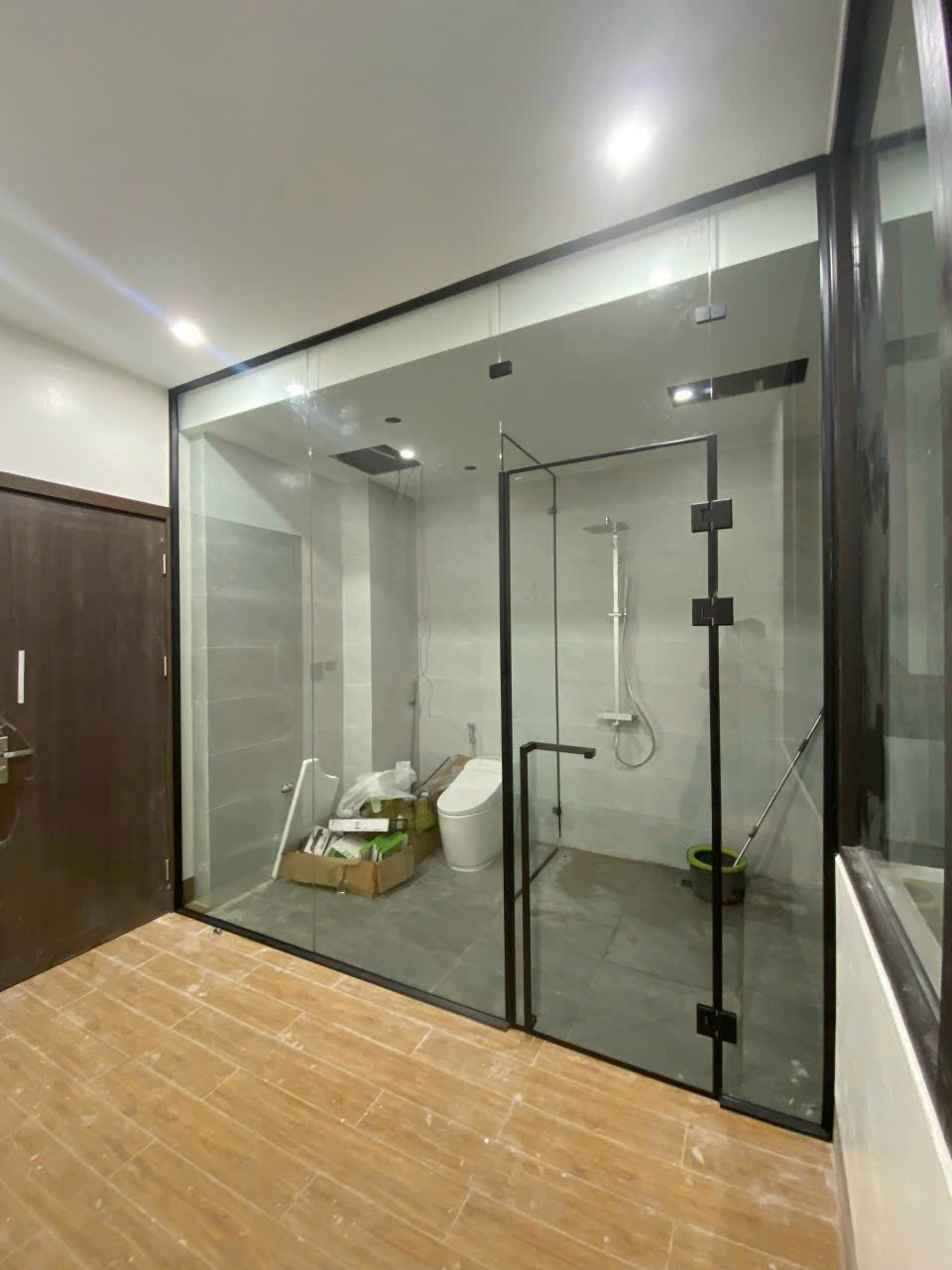 Vách Kính Tắm 02