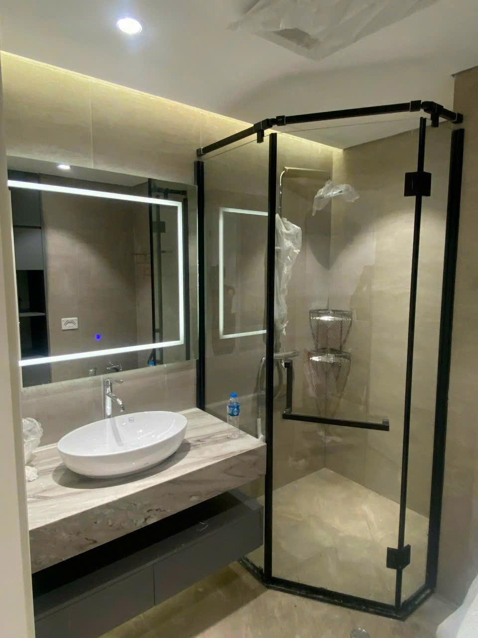 Vách Kính Tắm 04