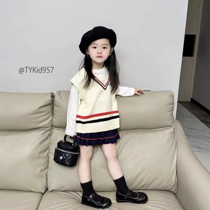 S957-Đồ bộ cao cấp bé gái, set 3 chi tiết áo gile len, áo thun và chân váy len xanh than Tiểu Yến KID