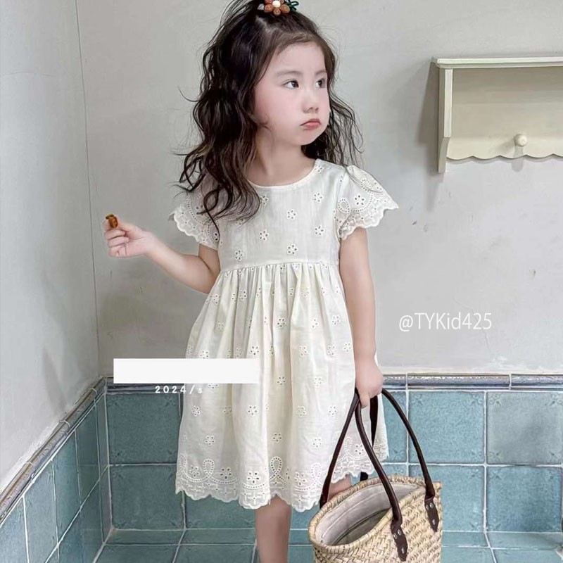 V425-Váy hè bé gái, váy thô trắng kem thêu hoa vải mềm mát Tiểu Yến KID