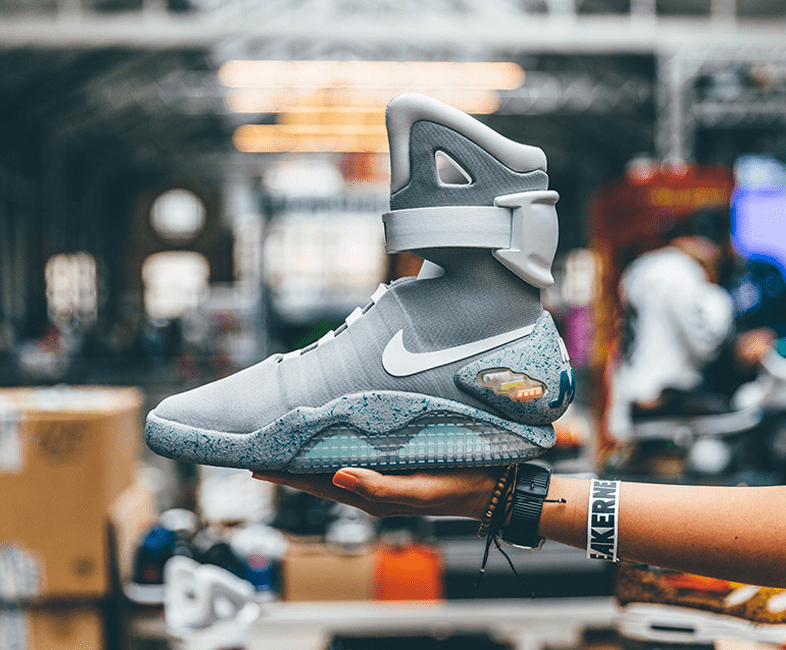 Top 7 đôi giày Sneaker đắt nhất thế giới bạn đã biết?