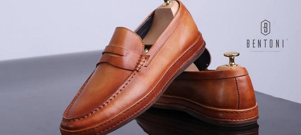 Giày tây màu đi vừa đẹp lại hợp tuổi | Tư vấn mua giày