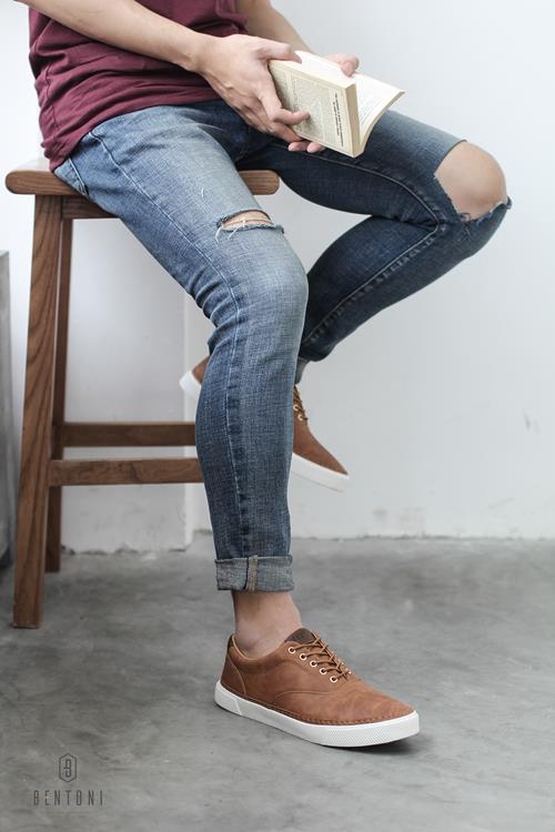 Cửa hàng giày sneaker chính hãng chất lượng