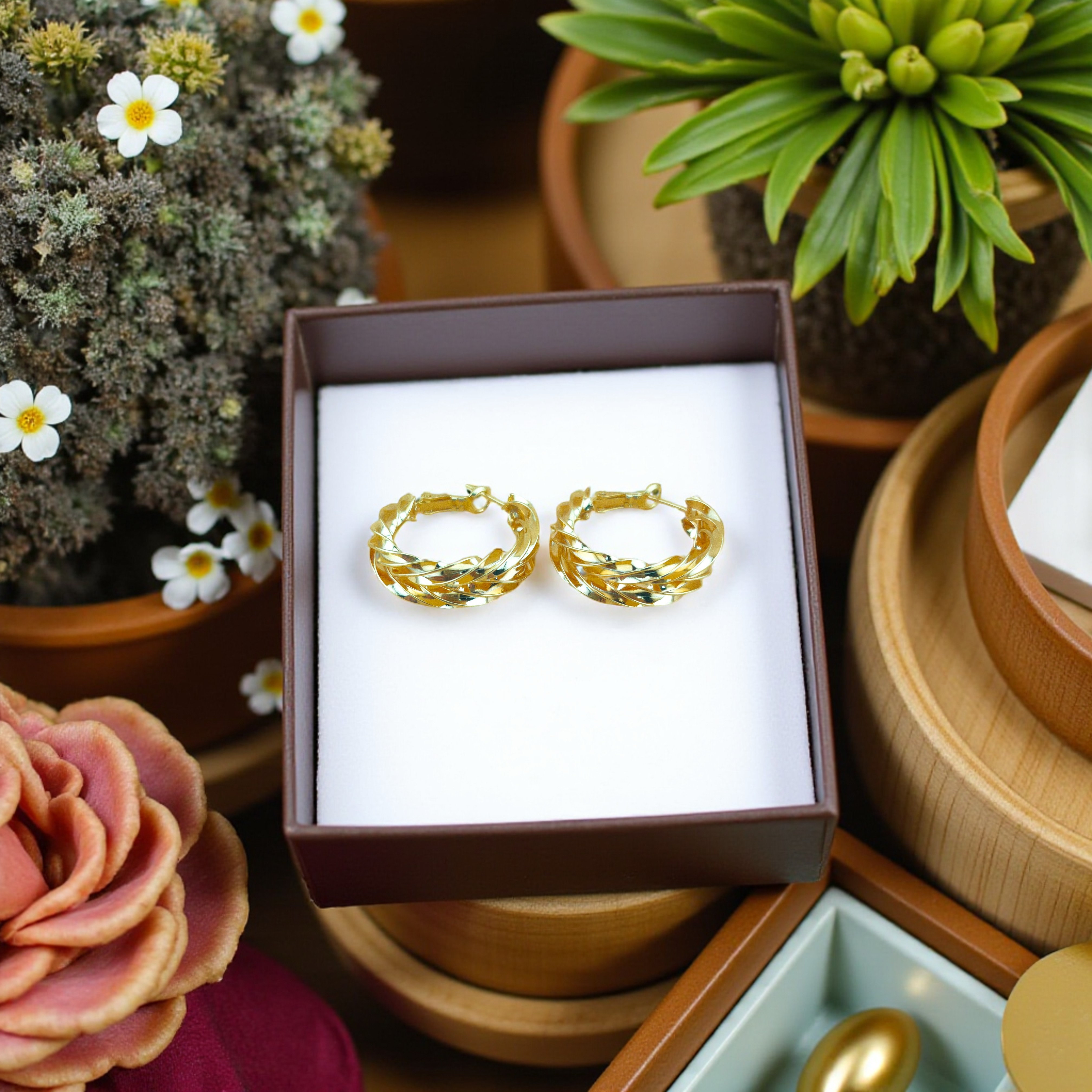 BT27 - Bông tai xi kim mạ vàng 18k, họa tiết cách điệu