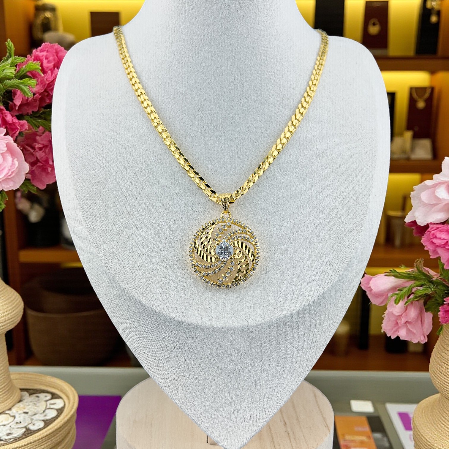 DC04 - Dây khoen lật, mặt xoay mặt trời đính đá, chất liệu Xi kim