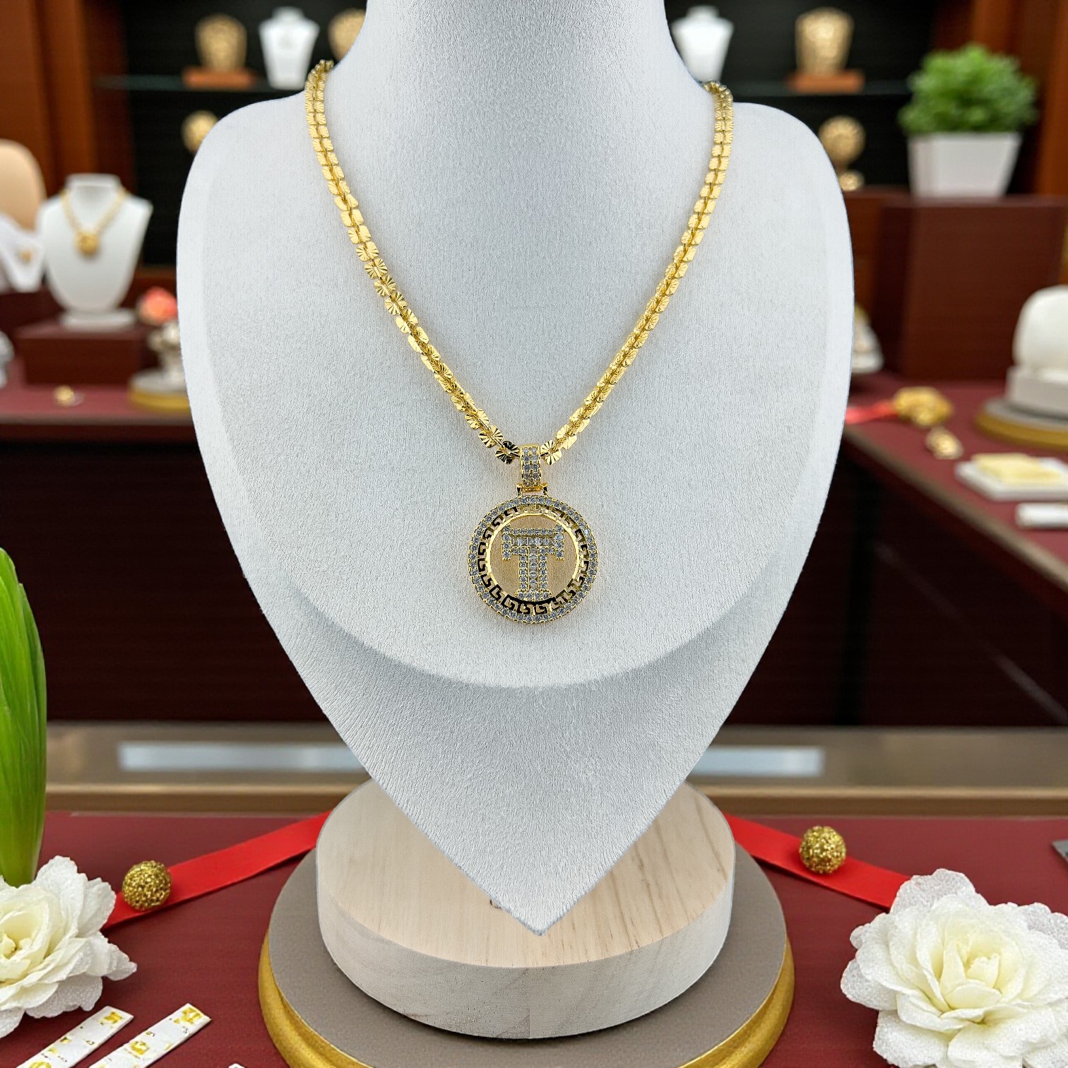 DC12 - Dây công khế mặt tròn chũ T đính đá trắng, chất liệu Xi kim