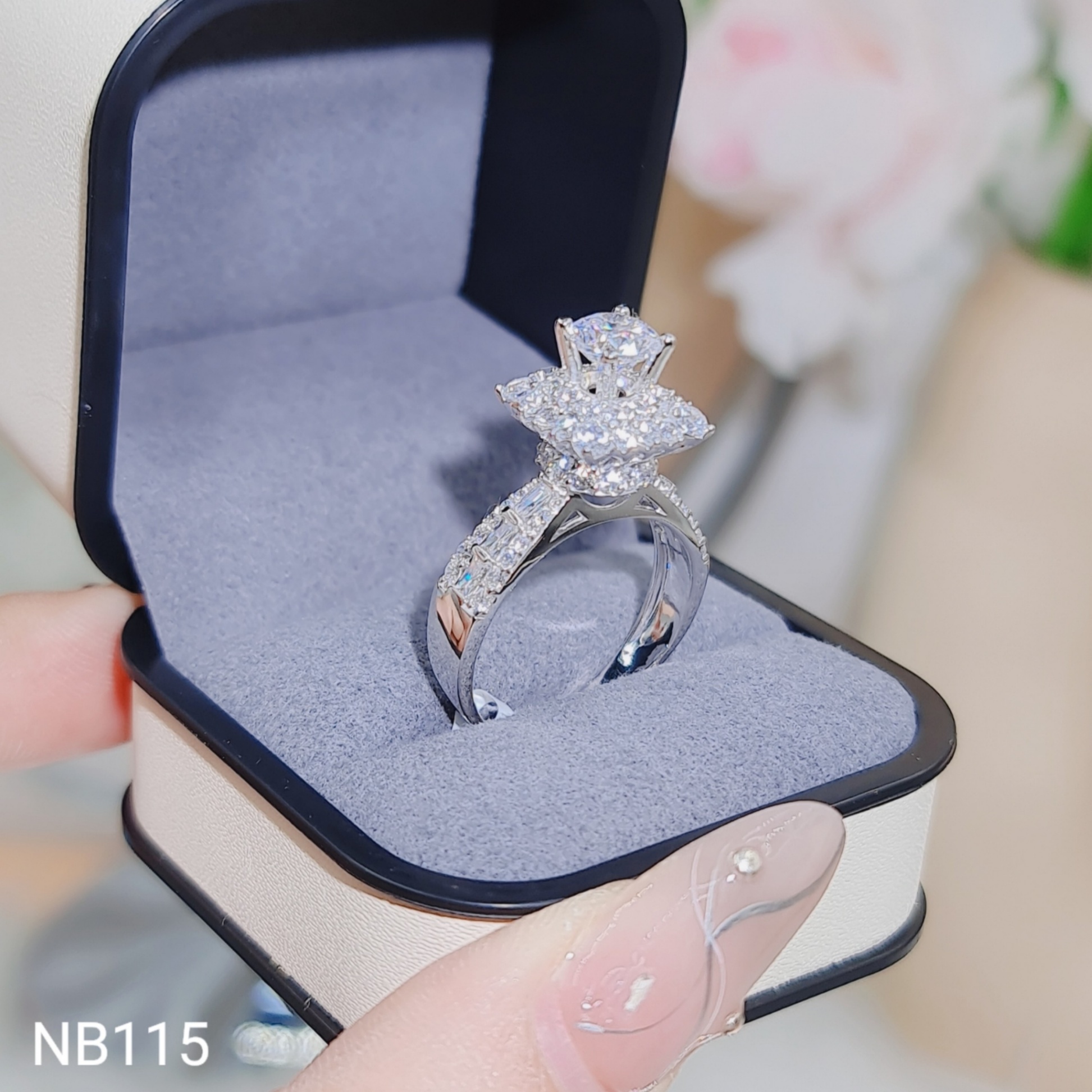 NHẪN ĐAI VUÔNG CHỦ 6LI