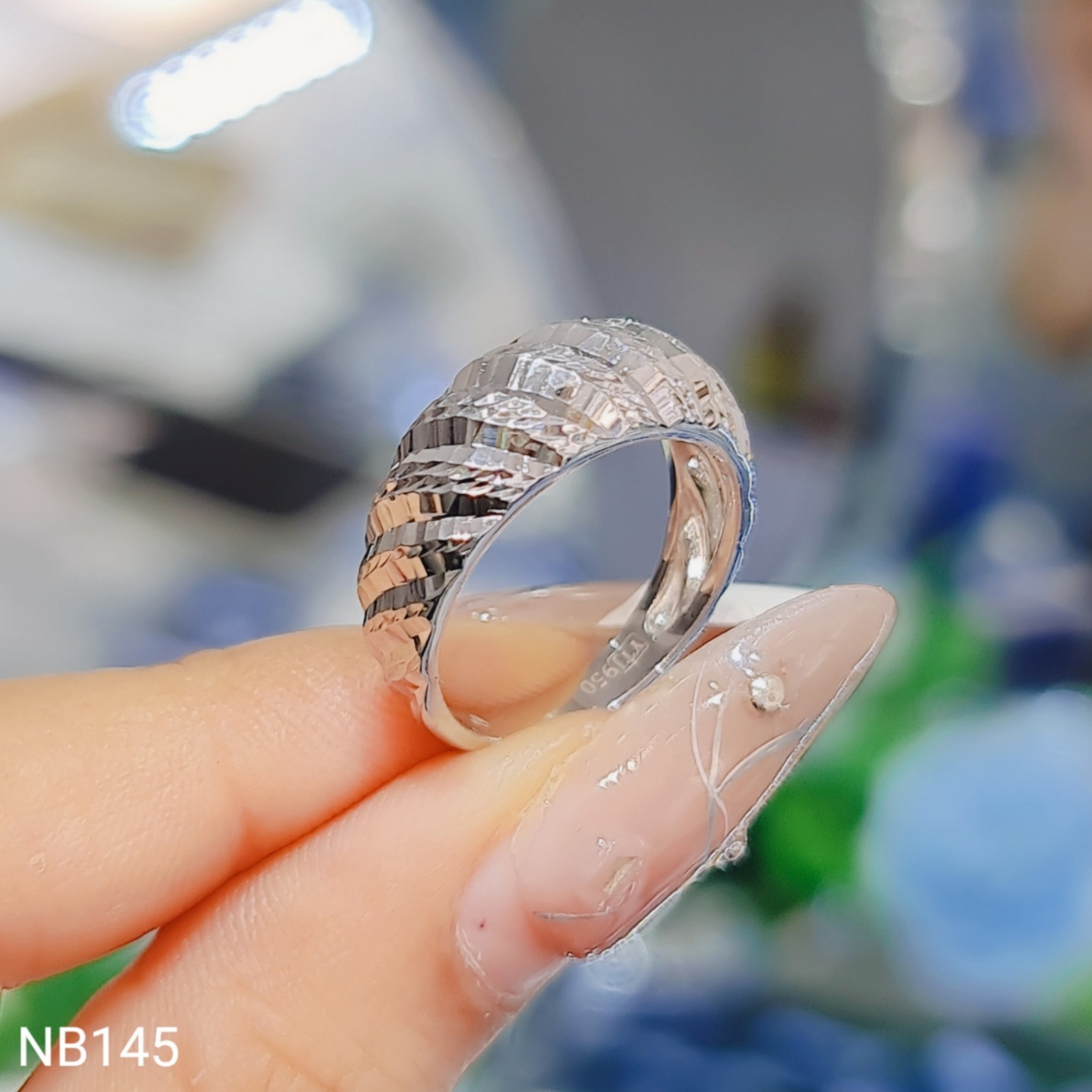 NHẪN MO CẮT MÁY CAO CẤP