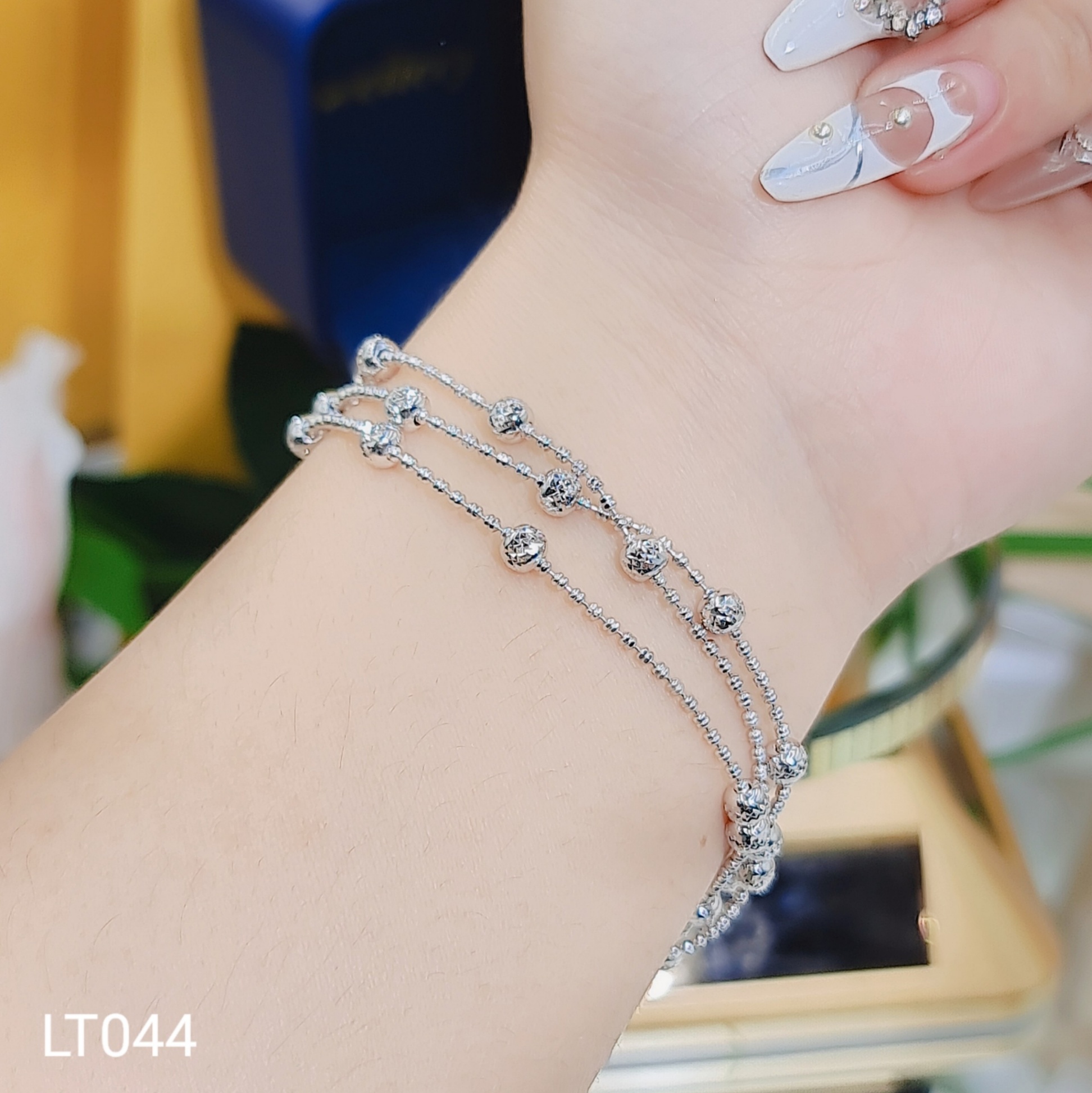 LẮC TAY 3 TẦNG