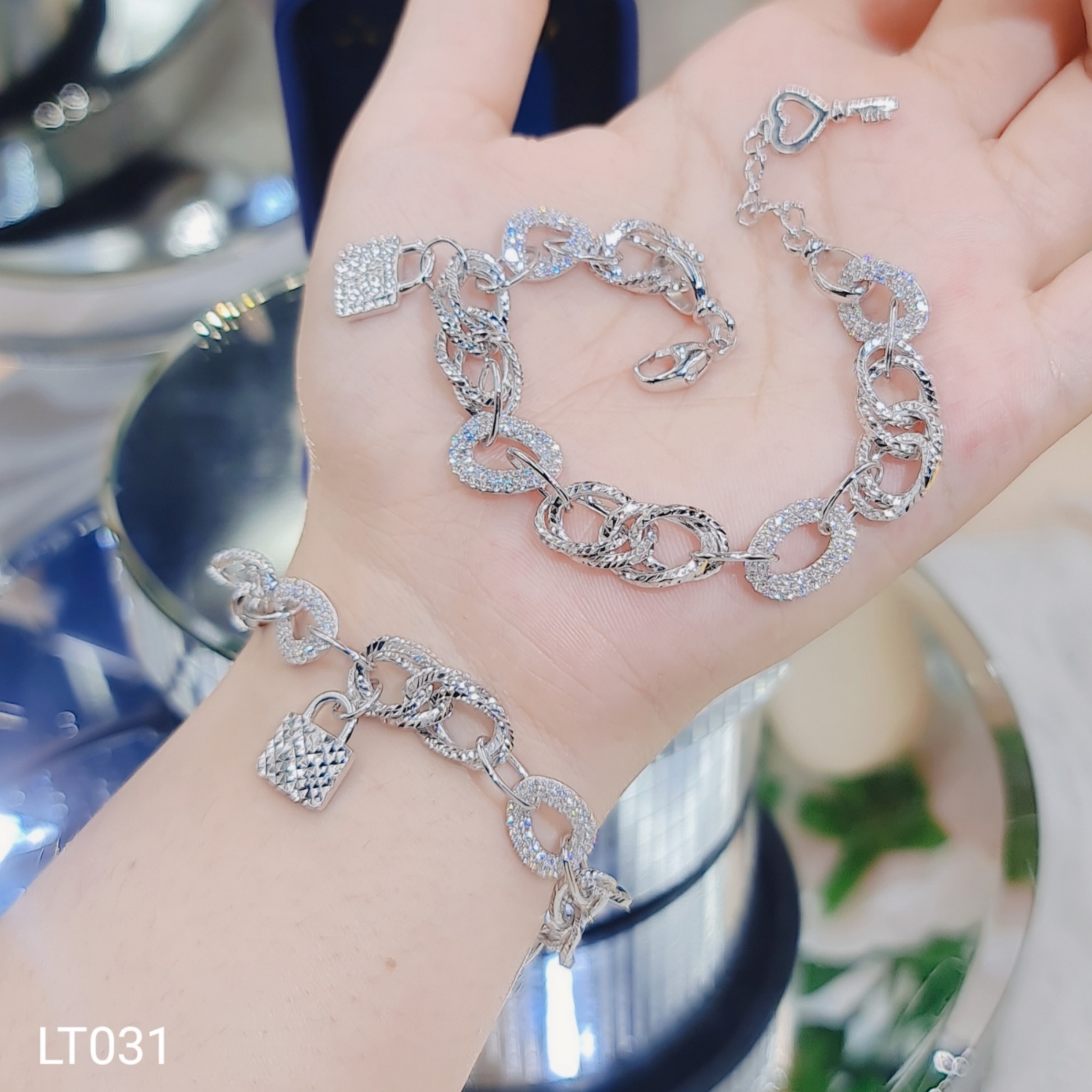 LẮC TAY 2 MẶT XÍCH