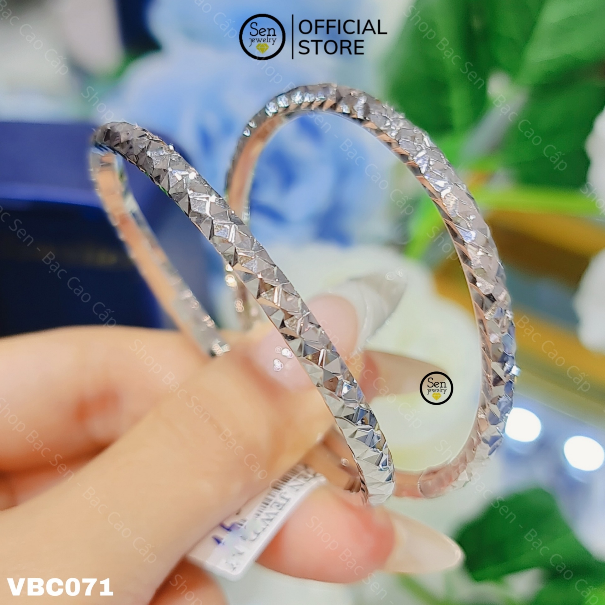 VÒNG TAY SÁNG LẤP LÁNH