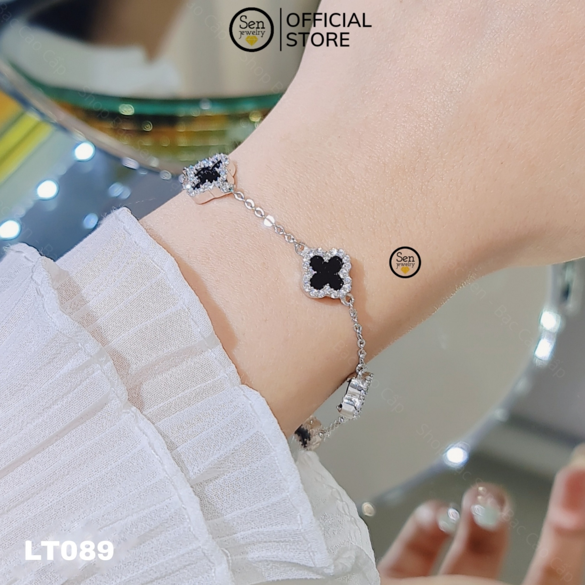 LẮC TAY 4 LÁ ĐEN BẢN TO