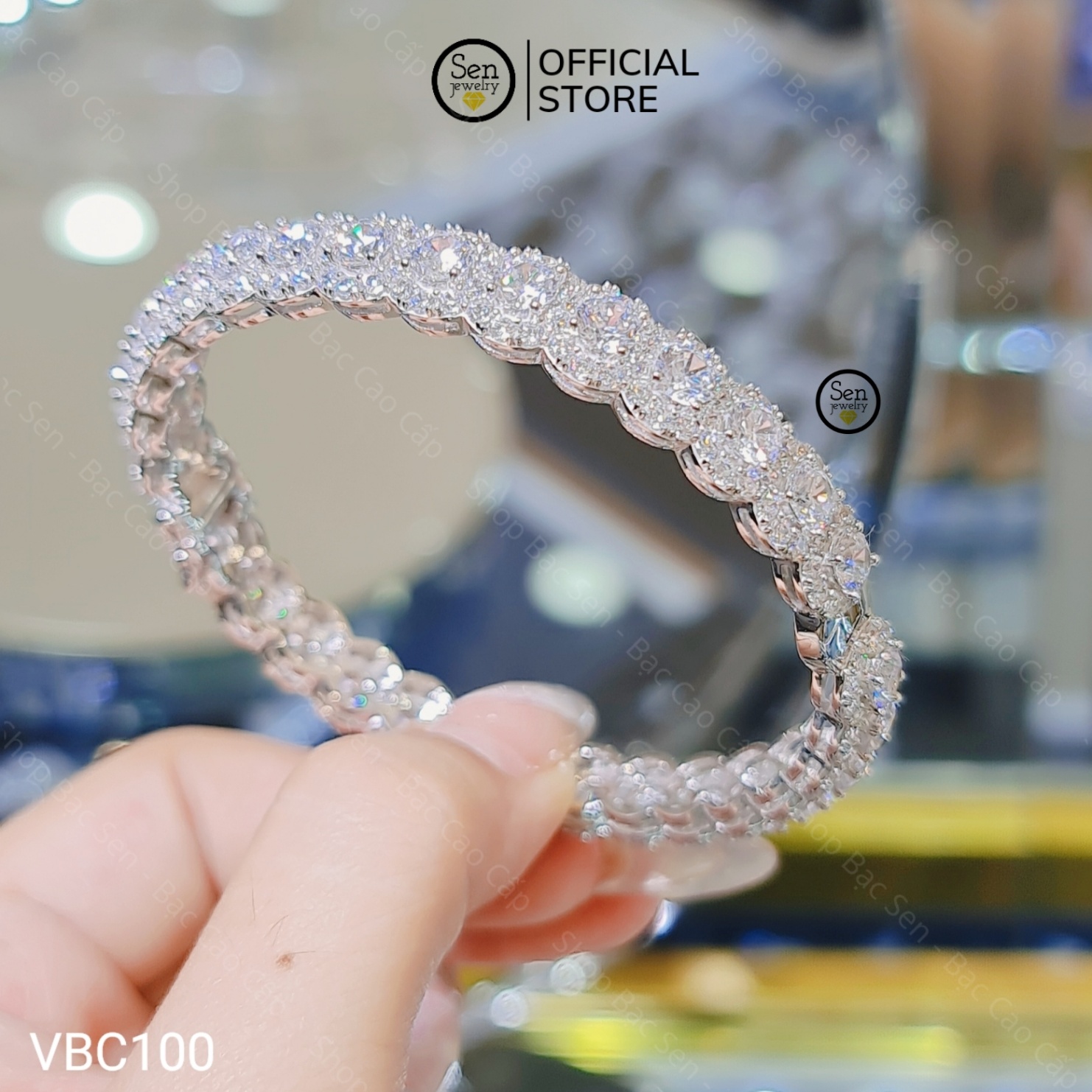 VÒNG TAY XOÀN CAO CẤP FULL ĐÁ 4LI5