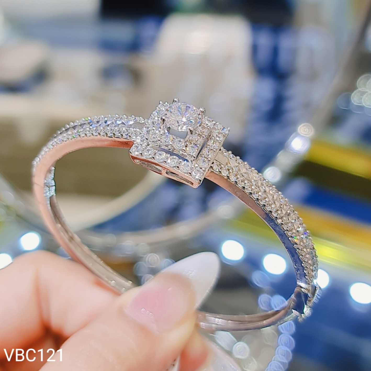 VÒNG TAY MẶT VUÔNG 2 ĐAI BARGET CHỦ 6LI