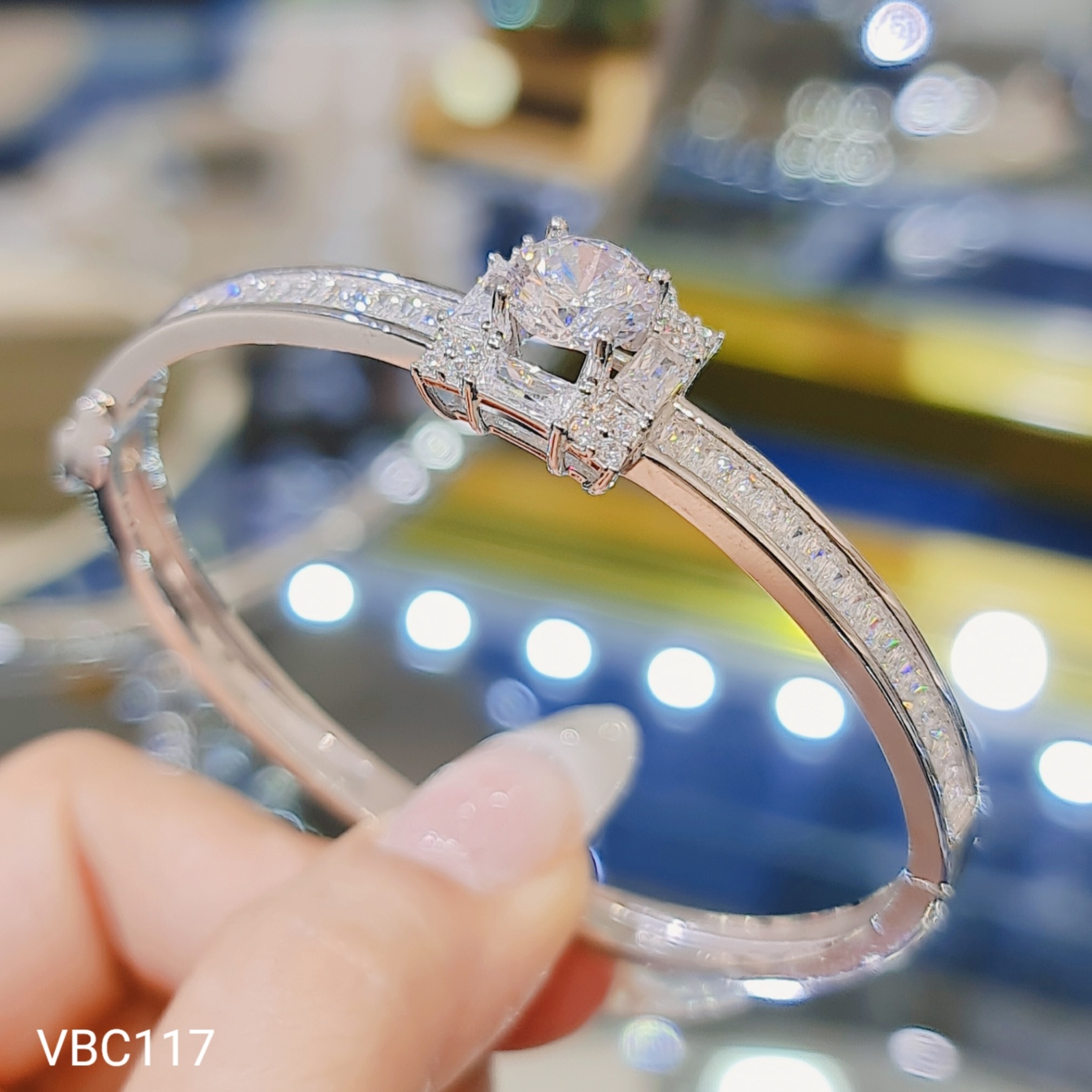 VÒNG TAY VUÔNG 1 ĐAI BARGET CHỦ 8LI